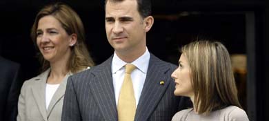 La infanta Cristina, junto a los Reyes, en una foto de 2008. (Reuters)