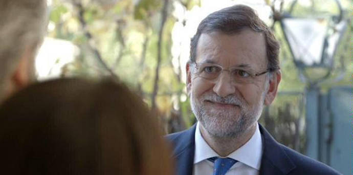 Captura de un fotograma del surrealista video propagandístico de Rajoy