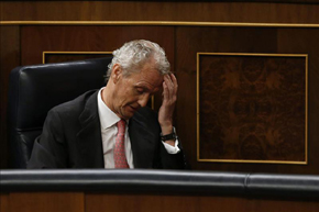 El ministro de Defensa, Pedro Morenés, al inicio del pleno que hoy celebra el Congreso de los Diputados