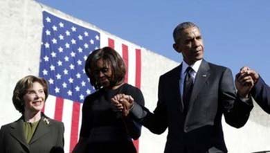 Obama cruza el puente de Selma, símbolo de la lucha por los derechos civiles - El presidente asegura que la 'larga sombra' del racismo en EEUU no se ha desvanecido  