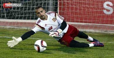 Asenjo y las ganas del debut