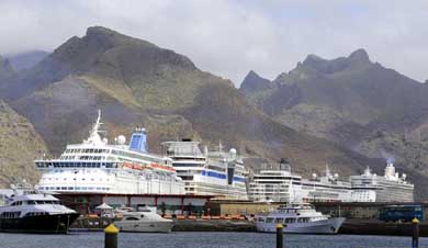 Más de 26.000 cruceristas transitarán el puerto tinerfeño durante Semana Santa
 