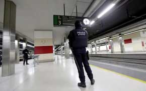 Cataluña ofrece a los 17.000 mossos para luchar contra el terrorismo yihadista 
