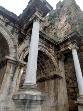 Antalya, refugio de Adriano y San Nicolás, la última sorpresa mediterránea