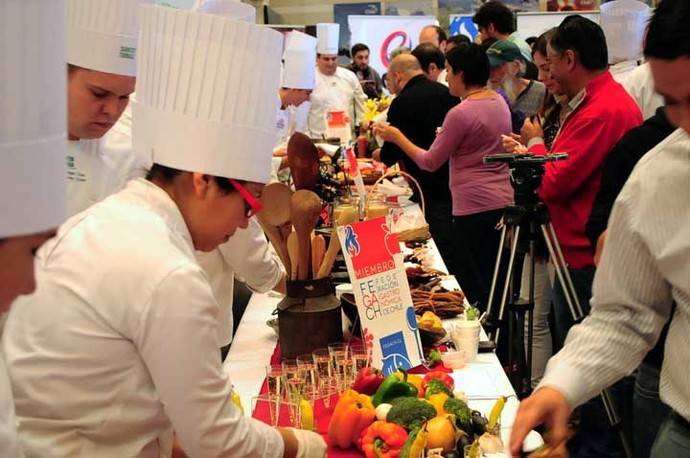 Celebran Día Nacional de la Cocina Chilena con muestra gastronómica que destacó los sabores de Chile