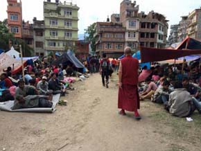 El avión español con ayuda humanitaria para Nepal salió finalmente este viernes 

