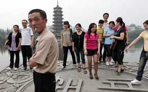 Un grupo de turistas chinos en Guilin (Efe).