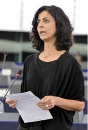 La eurodiputada socialista María Arena en defensa de las medidas de control