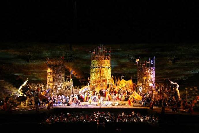 Romeo y Julieta no se perderían la programación 2015 de la Arena de Verona  