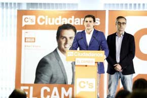Rivera anuncia un acuerdo verbal con Cifuentes para firmar el pacto anticorrupción en Madrid 