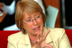 Michelle Bachelet inauguró portal oficial de Chile