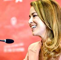 Silvia Abascal recibe el premio “Ciudad de Huesca” de la 43 edición del Festival Internacional de Cine