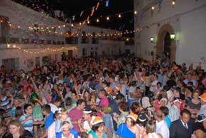 Nochevieja en Agosto: Autor: La Alpujarra “Llena De Vida”