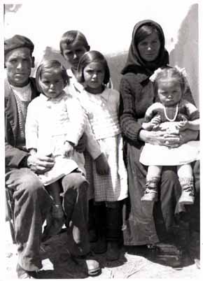 Archivo fotográfico, Máximo Pelayo. Serie: familias numerosas.