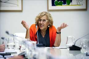 La alcaldesa de Madrid, Manuela Carmena, durante una reunión. EFE/Archivo
