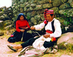 Tejedores de la isla Taquile