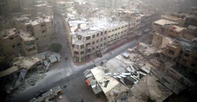 Vista general de los edificios dañados en la zona controlada por los rebeldes de Douma, al este de la capital Damasco. 