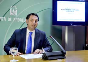 Andalucía registra un agosto histórico, con 1,2 millones de turistas internacionales y 7,2 millones de pernoctaciones