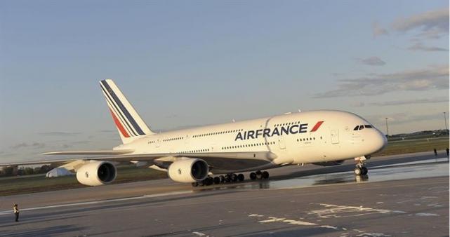 Air France-KLM anuncia que suprimirá casi un millar de empleos en 2016