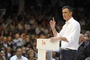 El secretario general socialista, Pedro Sánchez, en la presentación de las listas, este domingo.