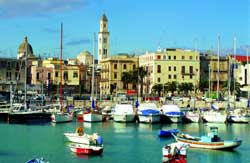 La Italia del sur muestra sus tesoros más ocultos desde el mar