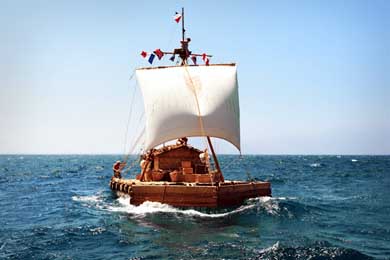 Expedición Kon-Tiki II revive con viaje en balsa a Isla de Pascua
