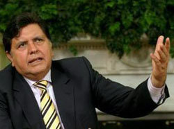 El presidente peruano Alan García se  ha mostrado preocupado por la iniciativa del alcalde del puerto de Mejillones respecto de la réplica del “Huascar”, construido en Chile para una película 