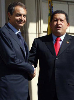 El presidente de Venezuela Hugo Chávez junto a su homólogo José Luis Rodríguez Zapatero

