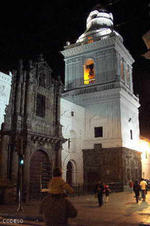 Ecuador, uno de los seis países sudamericanos que registran un creciente número de viajeros desde Europa. En la imagen la ciudad de Quito, Patrimonio Cultural de la Humanidad