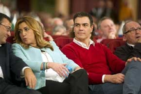 Pedro Sánchez, con la presidenta de la Junta de Andalucía, Susana Díaz.