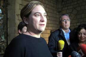 Colau cree que 'se ha pasado de pantalla demasiado rápido' y pide volver al referéndum