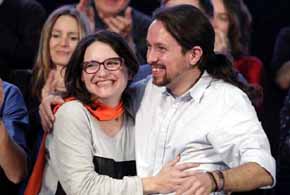 Mónica Oltra, líder de Compromís, con Iglesias.