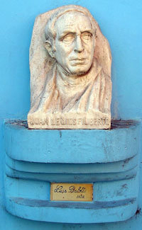 Un busto erigido a la memoria de Juan de Dios Filiberto