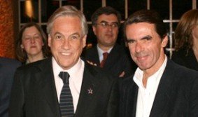 El líder de la derecha chilena Sebastián Piñera junto al conservador español y ex presidente del gobierno, José María Aznar

