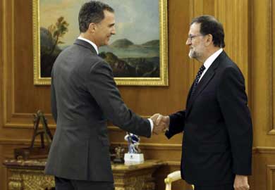 Felipe VI y Rajoy, durante el encuentro de ayer tarde.