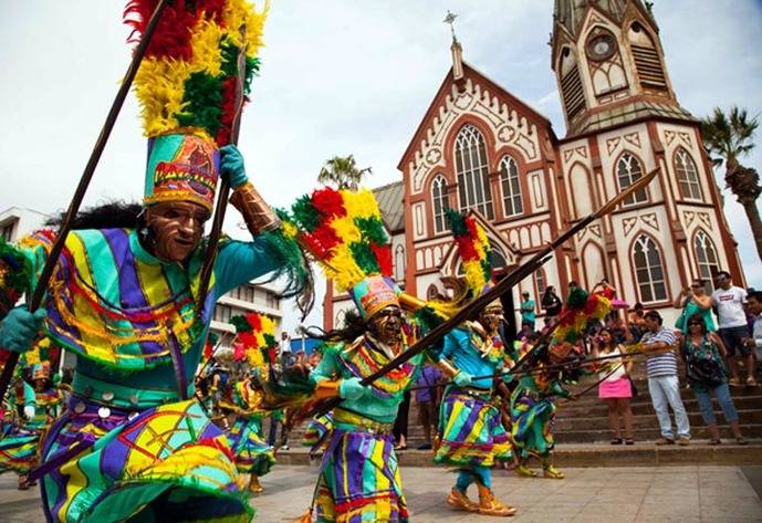 Carnaval Andino “Con la Fuerza del Sol” 2016 en Arica