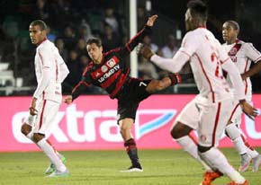 Chicharito, prioridad para Jürgen Klopp en el Liverpool