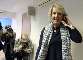 Un 'Adios' por SMS es lo que recibió Aguirre del presidente Rajoy