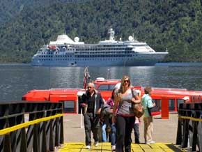 Fuerte incremento de turistas internacionales de cruceros en Aysén, Chile