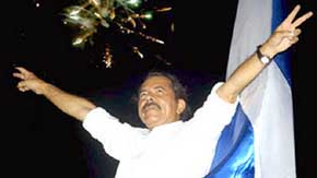 Daniel Ortega, el dictador del proletariado. Roberto Arnaz