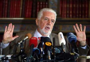 Jaques Wagner, jefe del Gabinete Personal de Brasil, cree que sería un error sacar a Rousseff
