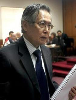 Fujimori es acusado por la presunta comisión de los delitos de corrupción contra la administración pública entre otros delitos 