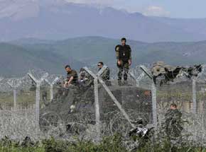 Bulgaria despliega unos 300 soldados en sus frontera con Turquía y Grecia