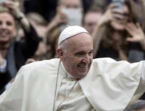 El papa se reunirá hoy viernes con el primer ministro griego en la isla de Lesbos