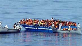 Imagen de un rescate en el Mediterráneo / AFP