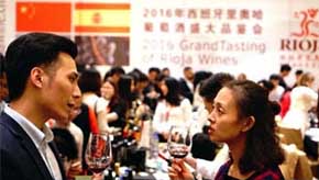 El éxito del V Salón de los Vinos de Rioja en China
