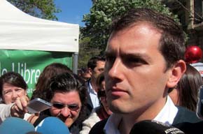 Rivera defiende acabar con 'los dragones' de la corrupción y los recortes BARCELONA | EUROPA PRESS