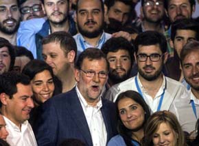 Rajoy en la convención de Nuevas Generaciones, en Córdoba