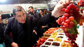 Sumiller Josep Roca saborea la cocina criolla chilena en su gira austral