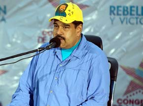 Nicolás Maduro decreta un aumento de 30% en el salario mínimo